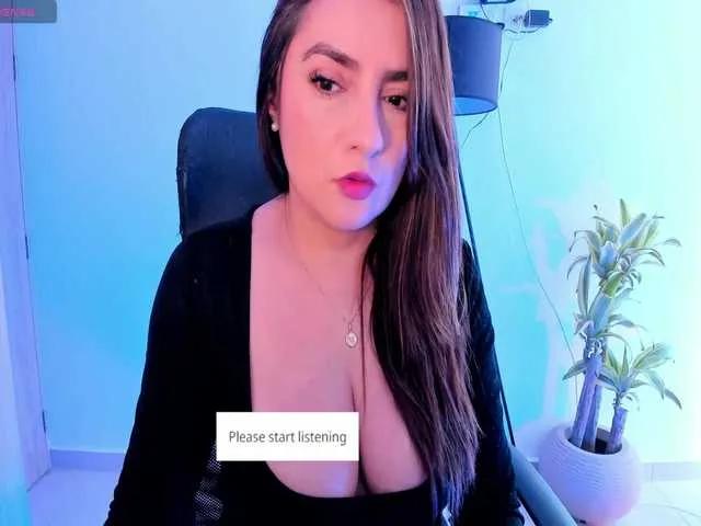 MaggieBrown on BongaCams 