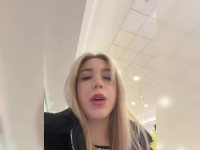 Offline maksisisia on BongaCams