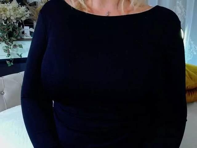 Offline Malvvina on BongaCams