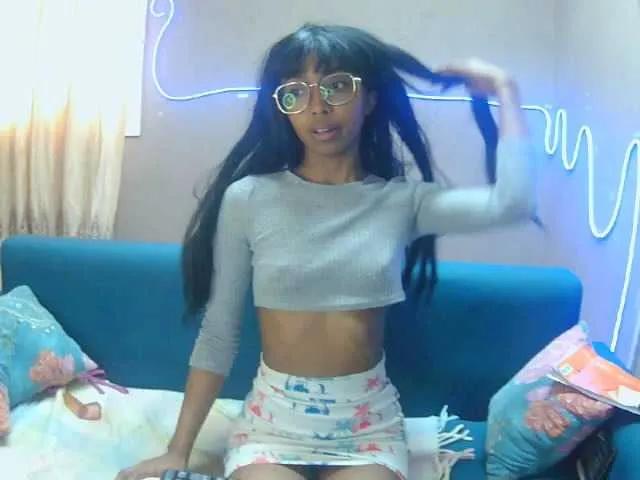 Offline Marinahgrey on BongaCams