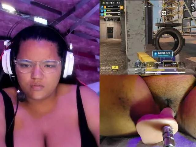 Offline MhiaRey on BongaCams