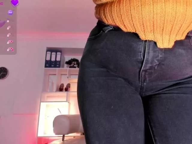 Offline Mia-everly on BongaCams