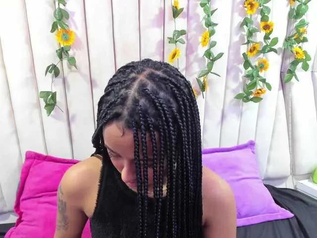 Offline millyprint on BongaCams