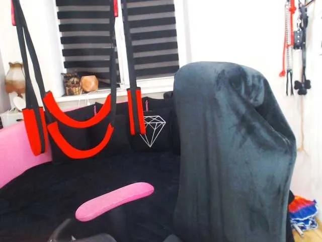 Offline missGODDESS on BongaCams