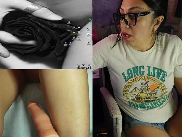 Offline MrsTexMix on BongaCams