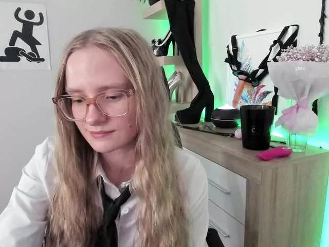 Offline NancyErotic on BongaCams