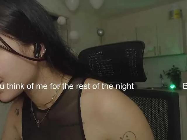 BongaCams NatashaTanaka is Freechat NatashaTanaka — It excites me to fill my whole body with oil and to suck my toes like my hands