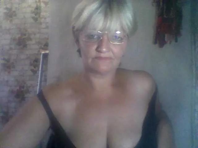 Offline NikaGold45 on BongaCams