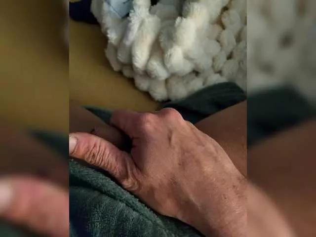 Offline OlenikaKlass on BongaCams