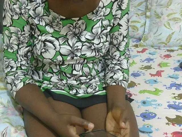 BongaCams Paris-Ess is Freechat Paris-Ess — The Sound of your beautiful Tokens and of course making you happy.