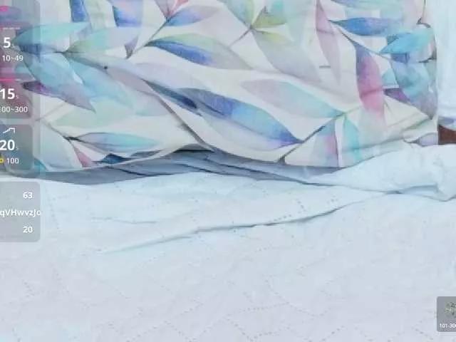 Offline petitelittleebony on BongaCams