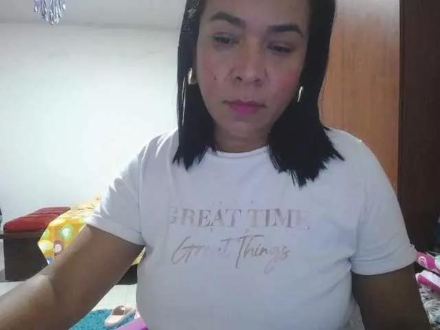 Offline pregnantsaraxxx on BongaCams