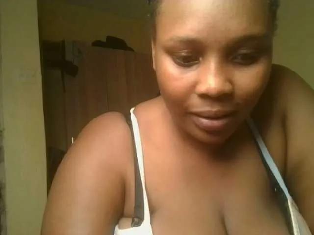 Offline Queenlily25 on BongaCams