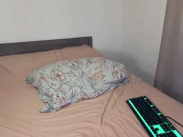 Offline Rosebelle1 on BongaCams