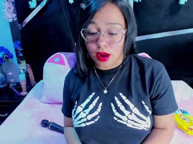 Freechat RossiVioleta on BongaCams