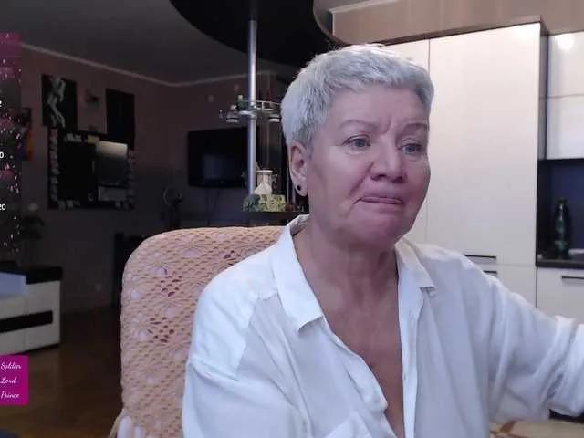 Offline roxana-brooks on BongaCams