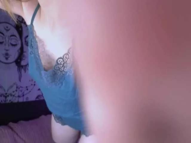 Offline SarahSam on BongaCams