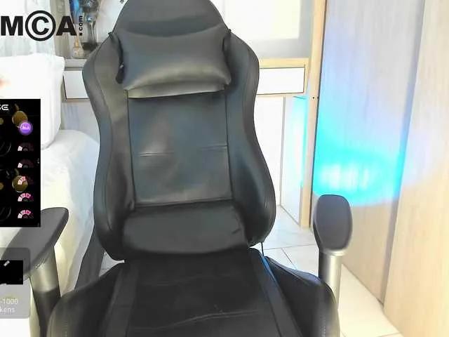 Offline ScarlettSugar on BongaCams