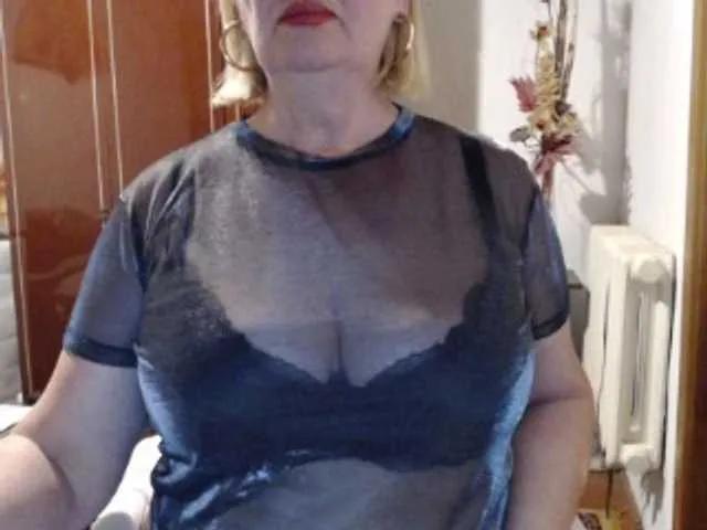 Offline secretfox on BongaCams