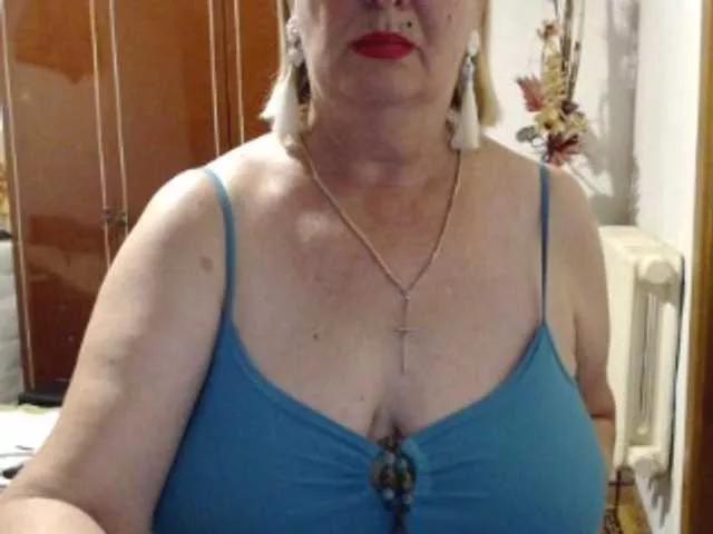 Offline secretfox on BongaCams