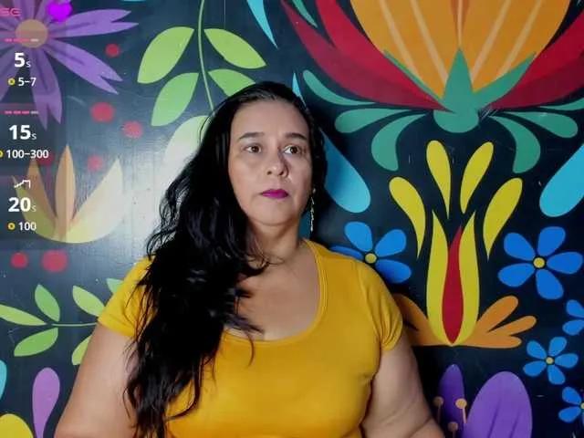 Offline sharlott-bbw on BongaCams