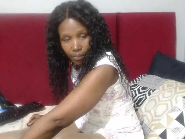 Offline Sheila80 on BongaCams