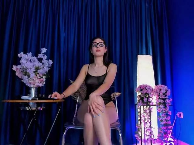 Freechat ShyCollegeBB on BongaCams