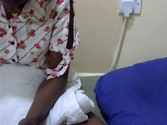 Offline Slimkittey on BongaCams