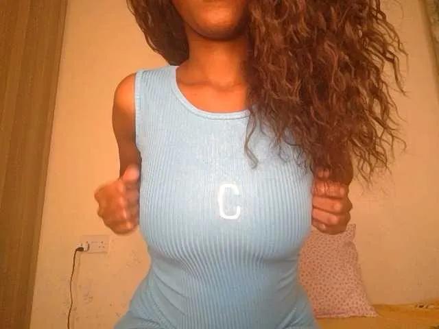 Freechat snowfox254 on BongaCams