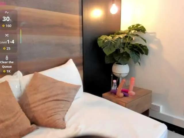 Offline sol-valeria on BongaCams