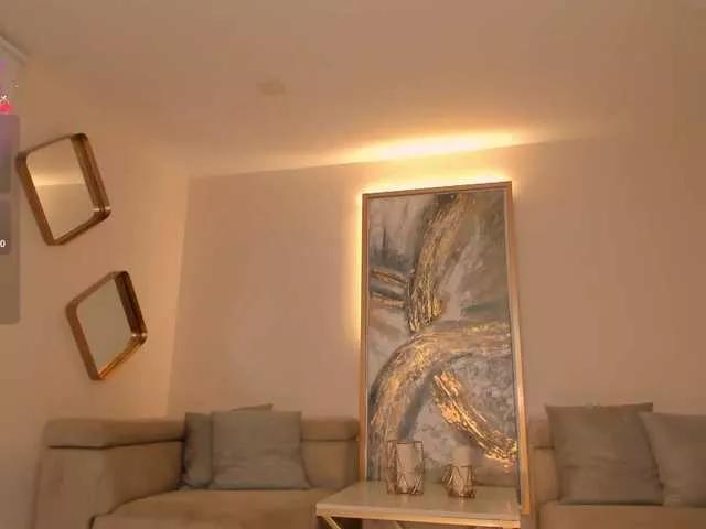 Freechat SophieBarnett on BongaCams