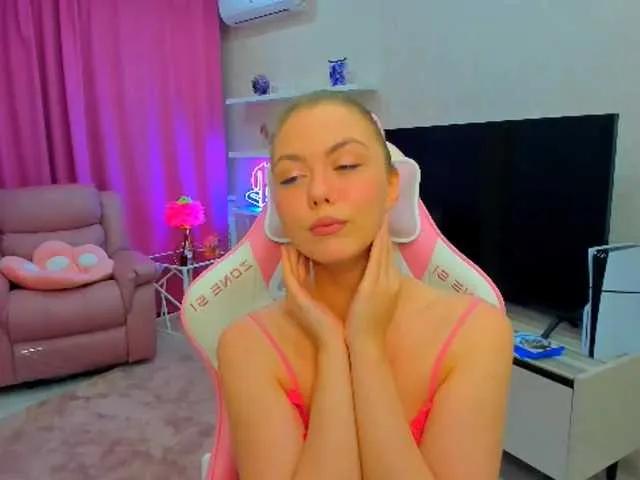 Freechat Strawberrye on BongaCams