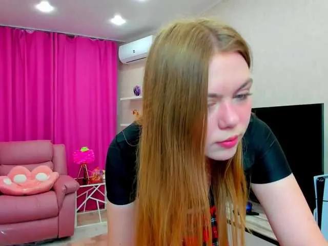 Freechat Strawberrye on BongaCams
