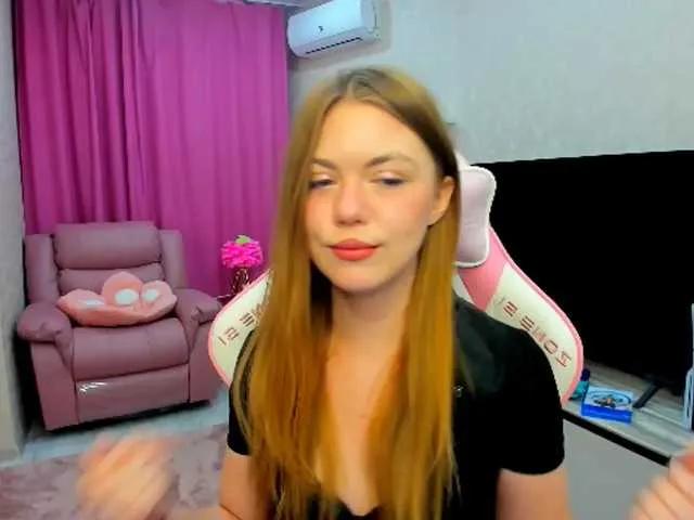 Freechat Strawberrye on BongaCams