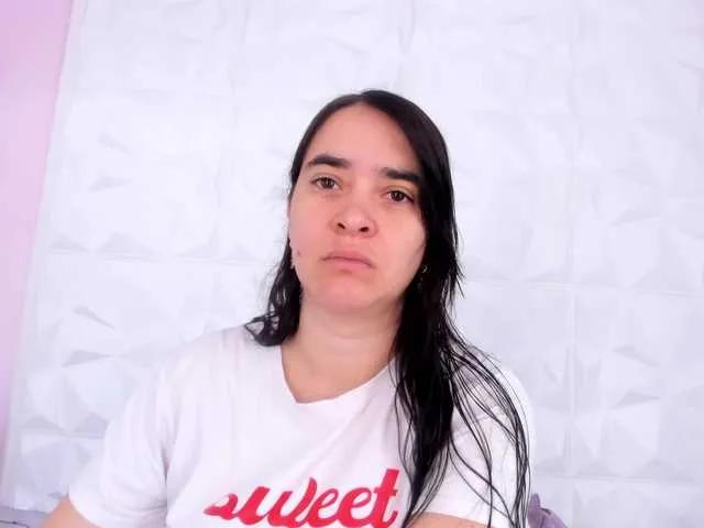 Valeriagomez — I love sincerity  and interesting conversations . I'm passionate about virtual content that's explosive  and without limits . I enjoy intense anal play , blowjobs , squirting , and everything that takes you to the edge .