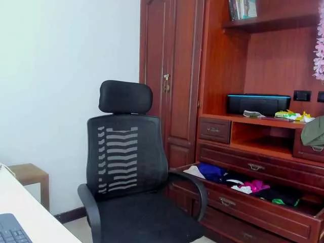 Offline ValkiriaContee on BongaCams