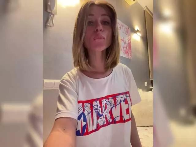 Offline ViviRoss on BongaCams