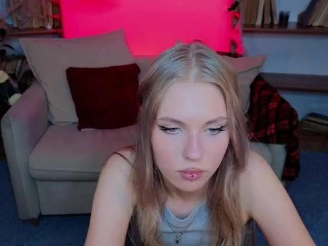 Offline YaS1min on BongaCams