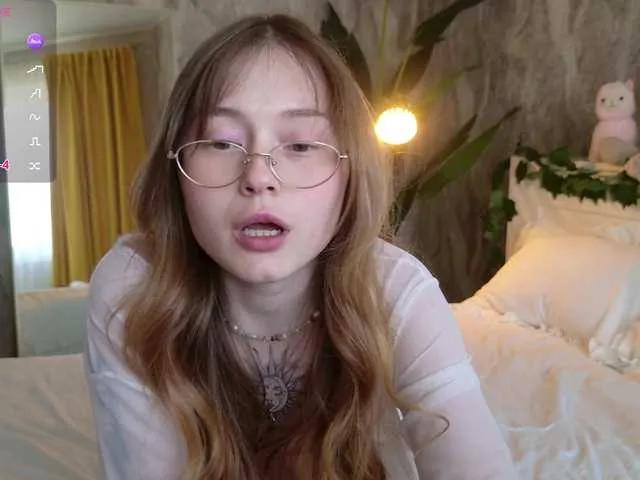 Freechat YoPixie on BongaCams