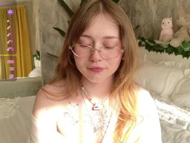 Freechat YoPixie on BongaCams