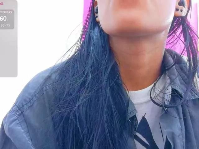 Offline yourcuteneighbourr on BongaCams