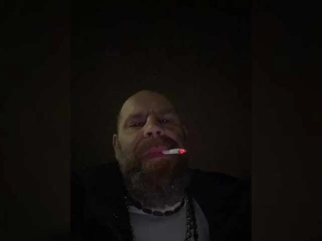 Offline YuGoVi on BongaCams