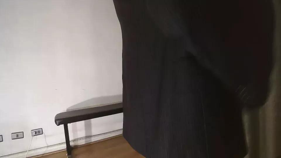 Offline 25x6cms on Cam4