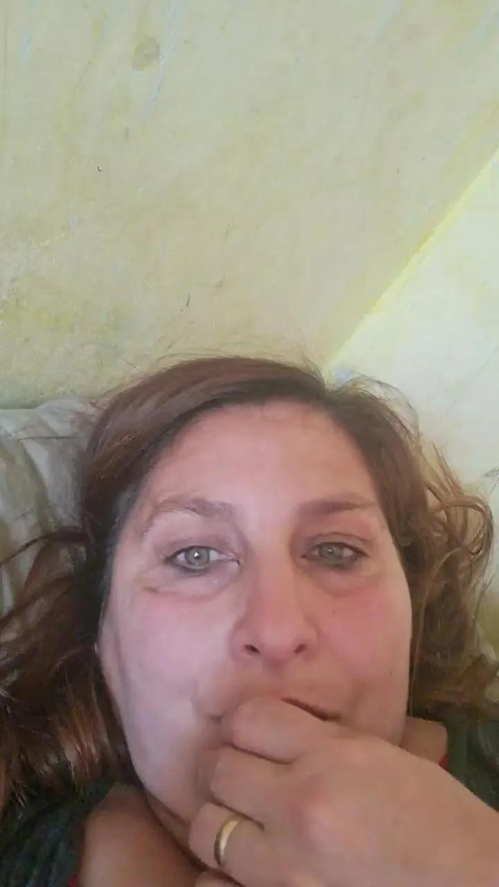 Offline 27287735044 on Cam4