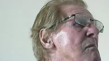 Offline 31helen on Cam4