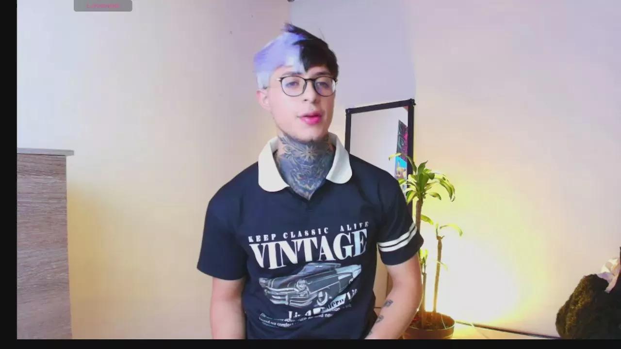 Offline 7_saturno_7 on Cam4