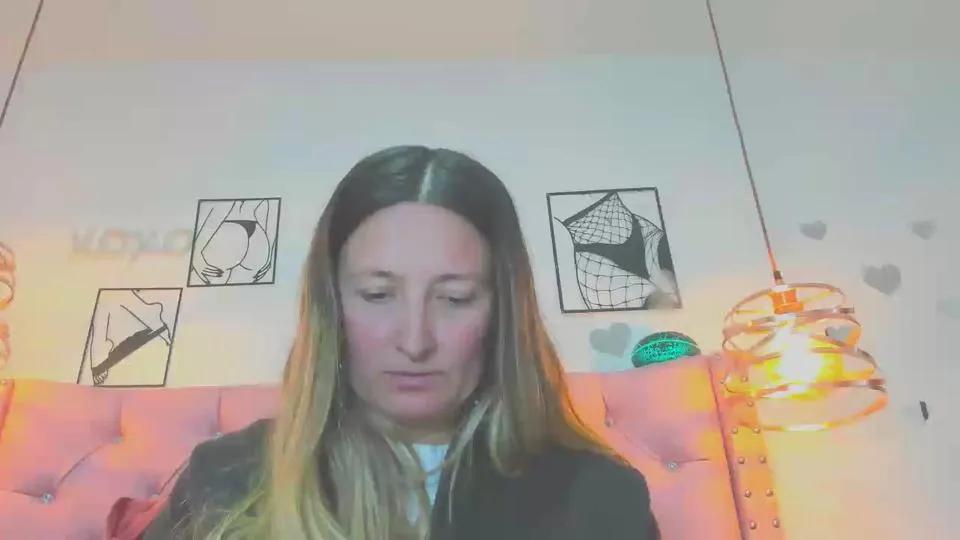 Offline _antonella87 on Cam4