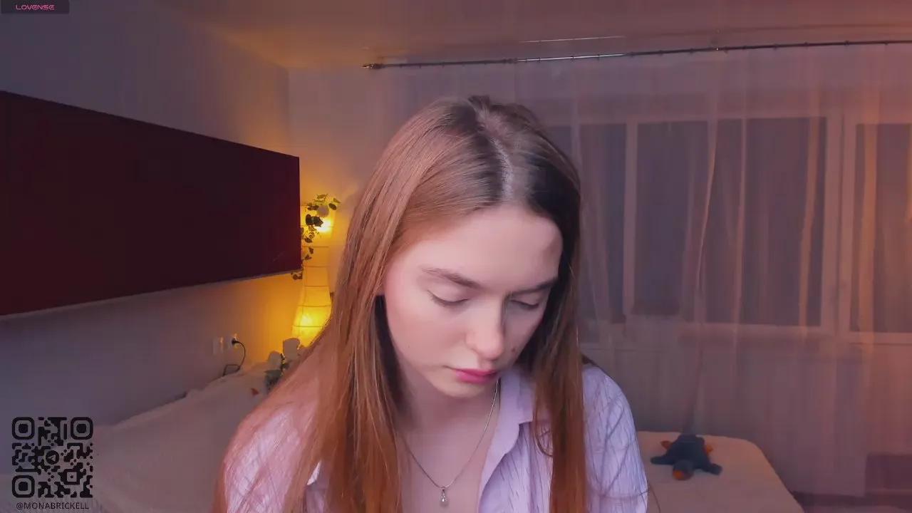 Offline AccaCritchlow on Cam4