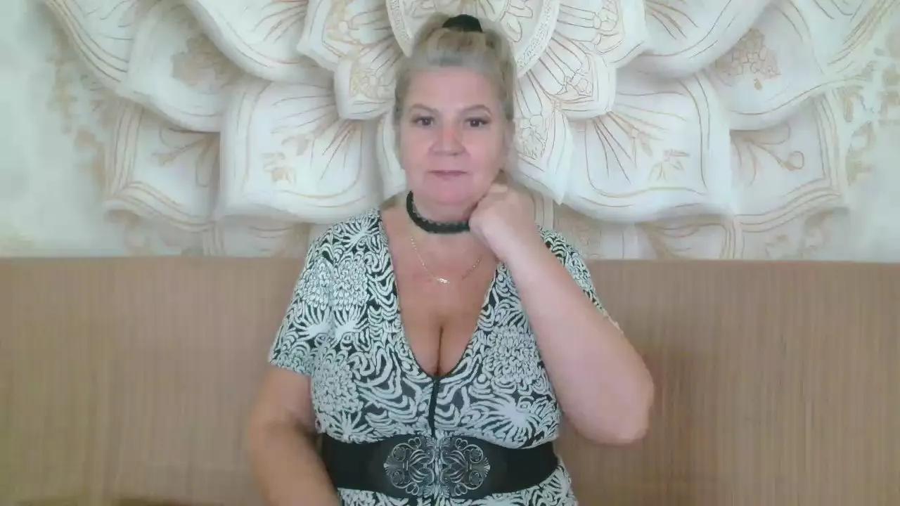 Offline Adama4love on Cam4