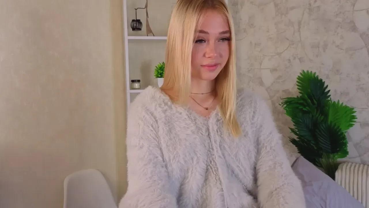 Freechat AdinaElrod on Cam4